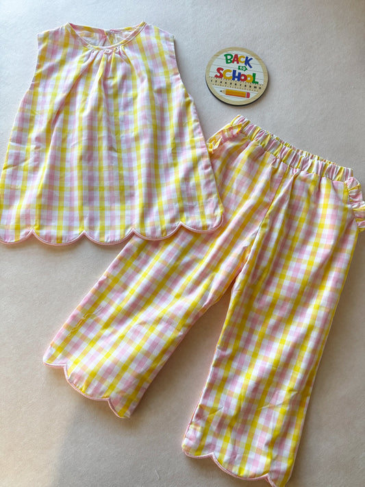 Scalloped Top and Pants Set