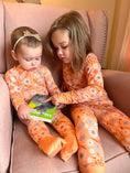 Load image into Gallery viewer, Daisy Pajama Set - Bamboo
