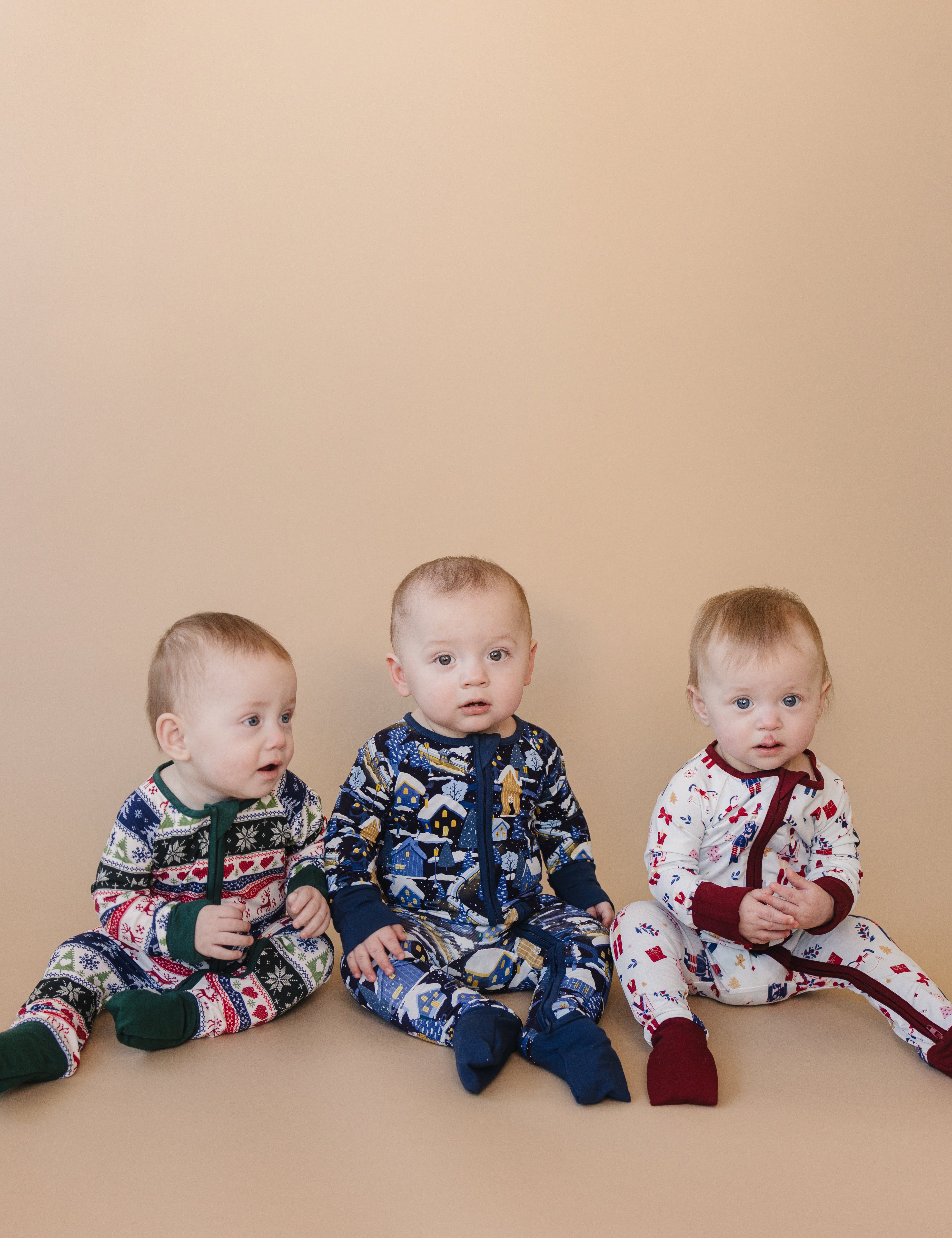 Long Sleeve Zippy Romper - Winter Train