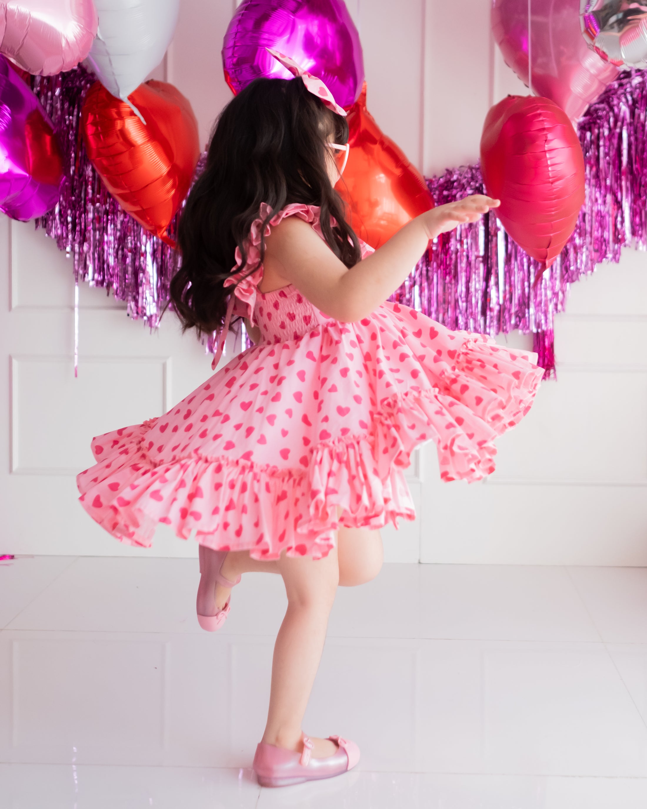 Eumie Ruffle Sleeves Twirl Dress-Hearts