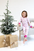 Load image into Gallery viewer, Holiday Pjs Set- Pink Snowflakes
